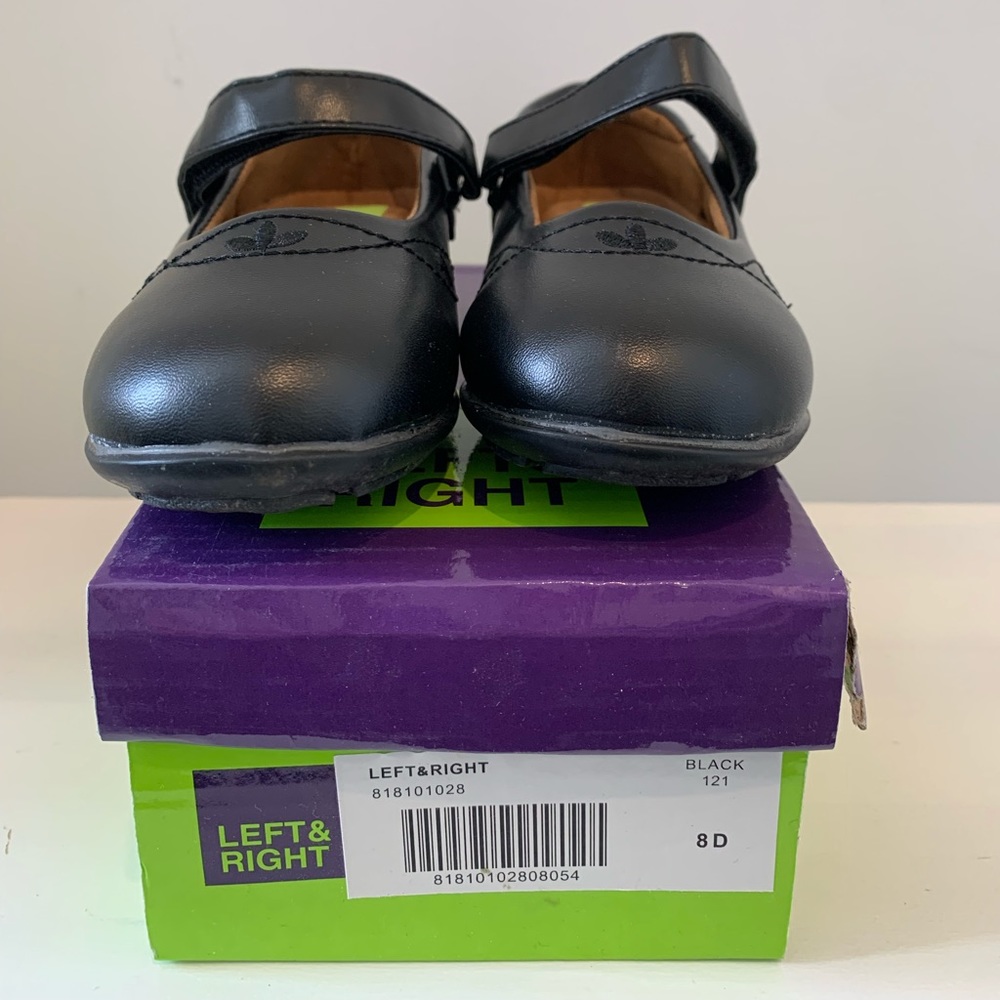 Left & Right girls/toddler black dress shoes. Size 8.